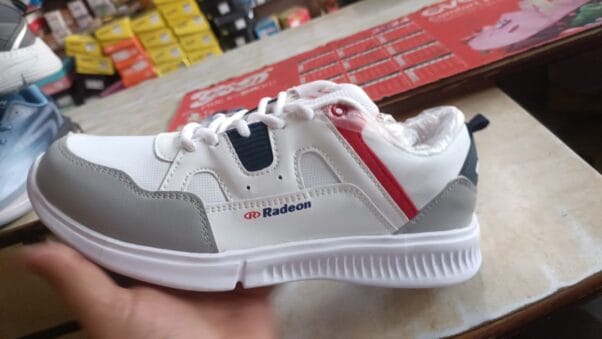 RADEOM Shoes